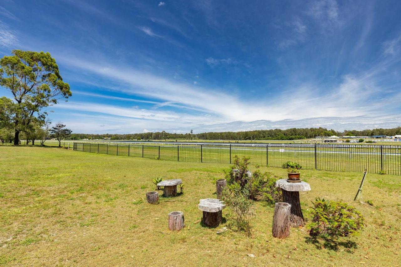 Tulloch Estate Villa Tuncurry Bagian luar foto